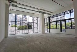 Space 18 (D12), Warehouse #561137851